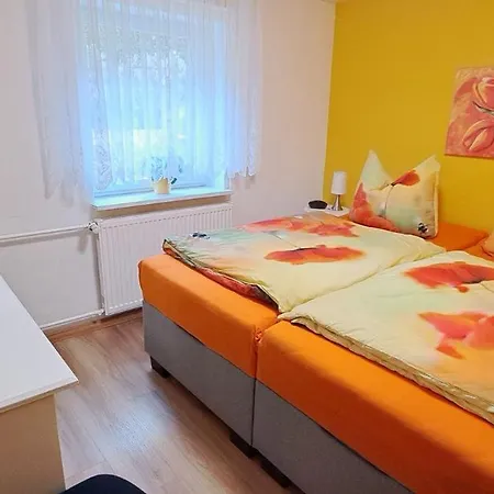 Appartamento Kinderfreundliche Ferienwohnung Im Luftkurort Waren Warenshof