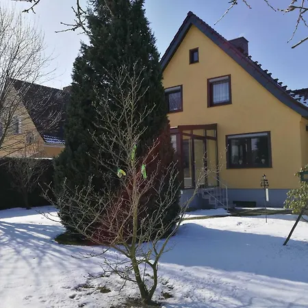 Kinderfreundliche Ferienwohnung Im Luftkurort Waren * Warenshof
